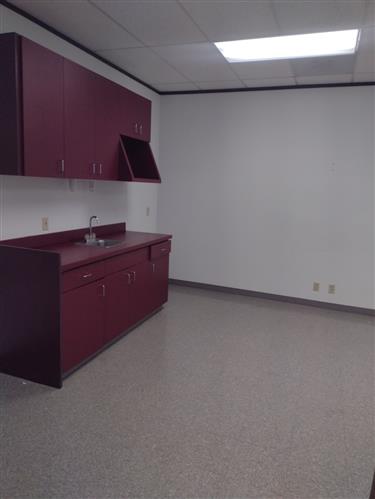 340-350 N Sam Houston Pkwy E - 1-UIB238.01x127