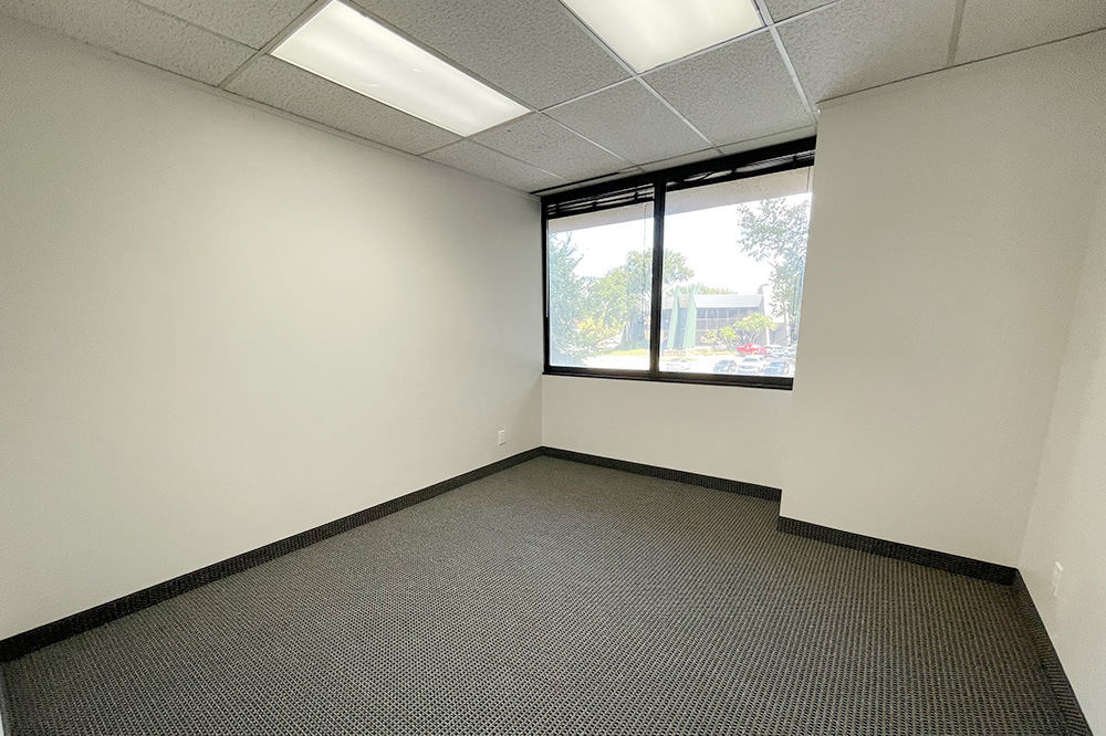 12000-12100 Ford Rd - 133xA240-sm