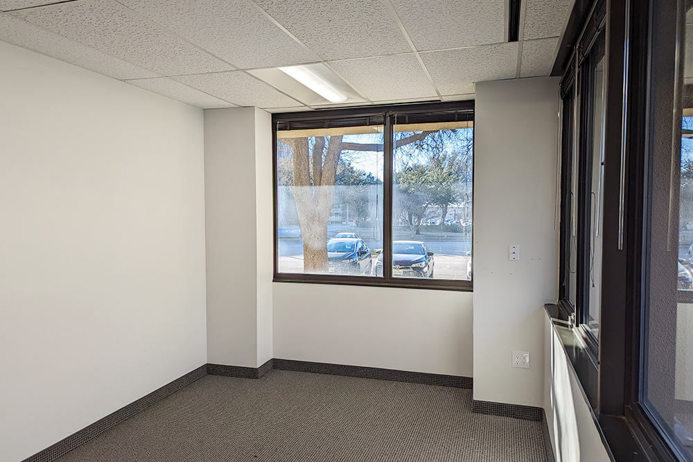 12000-12100 Ford Rd - 133xB147-sm