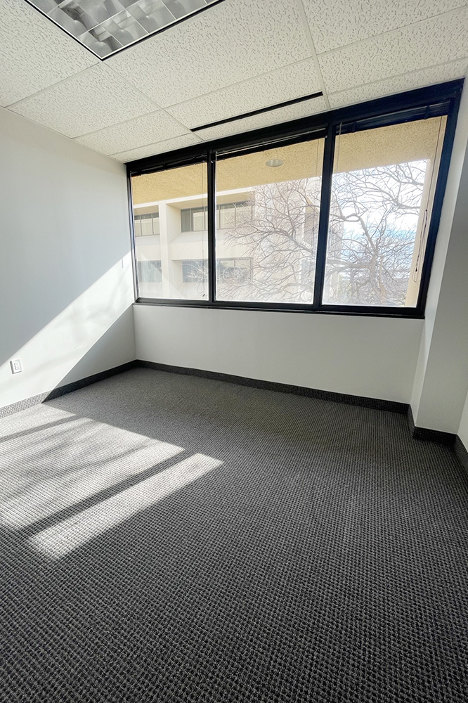 3-UIB326x133.jpg