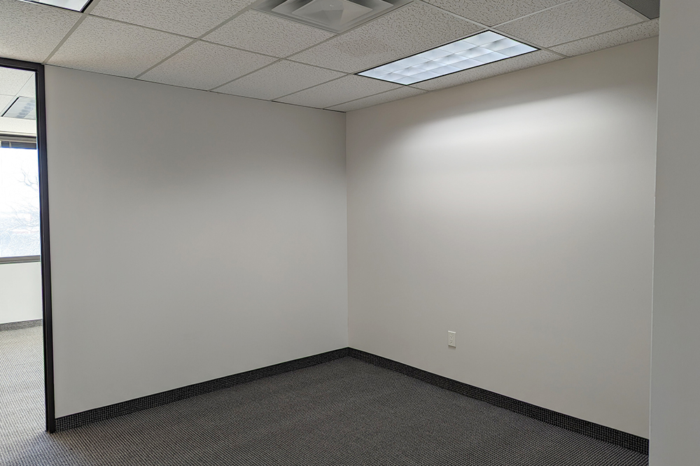 4-075234Office-19.jpg