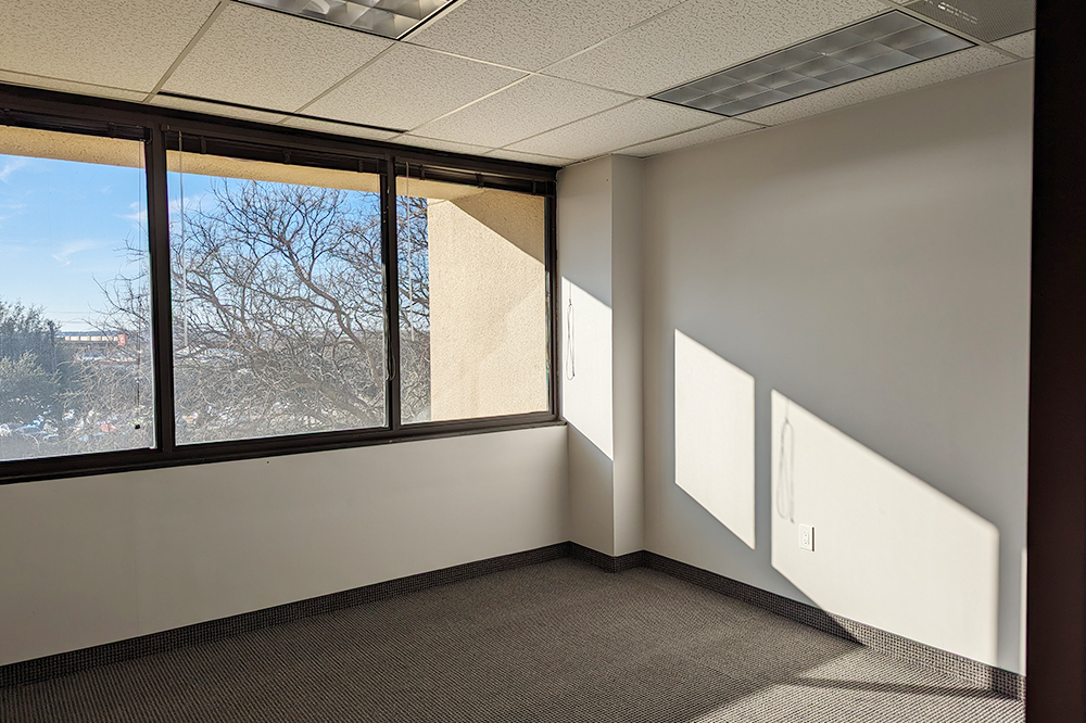 6-075234Office-21.jpg