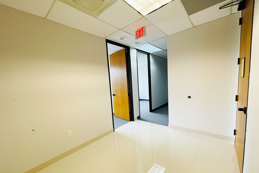 12000-12100 Ford Rd - 133xB358-sm