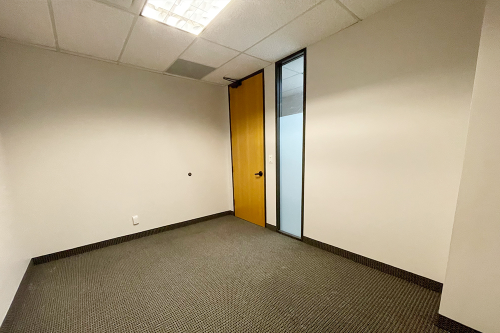 2-UIB363x133.jpg
