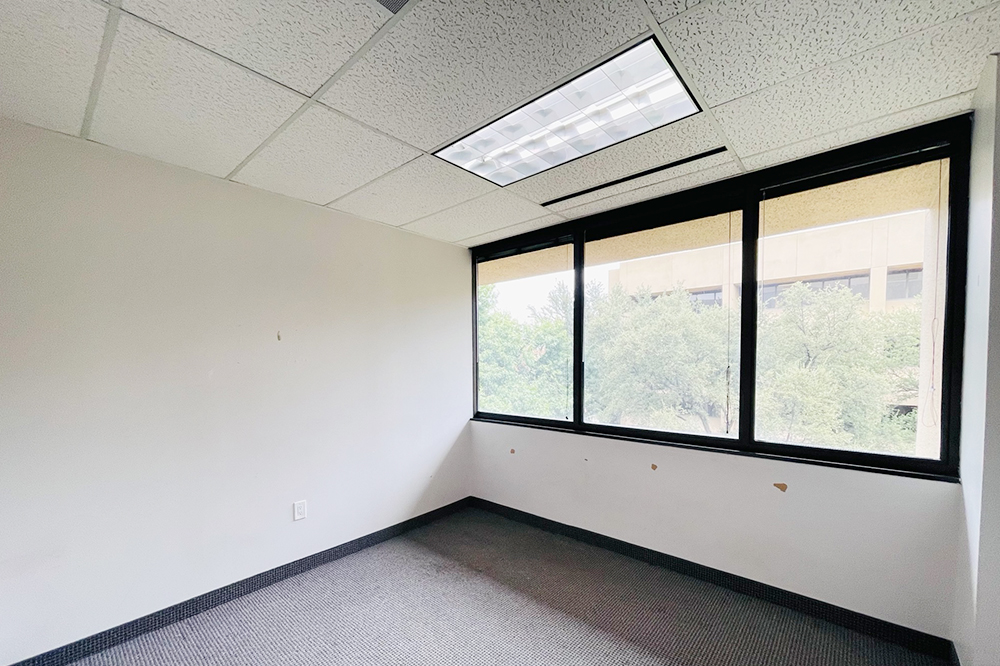 12000-12100 Ford Rd - 133xB370-sm