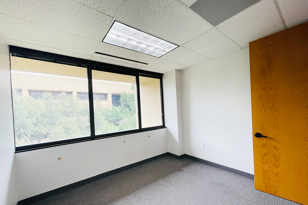 12000-12100 Ford Rd - 133xB370-sm