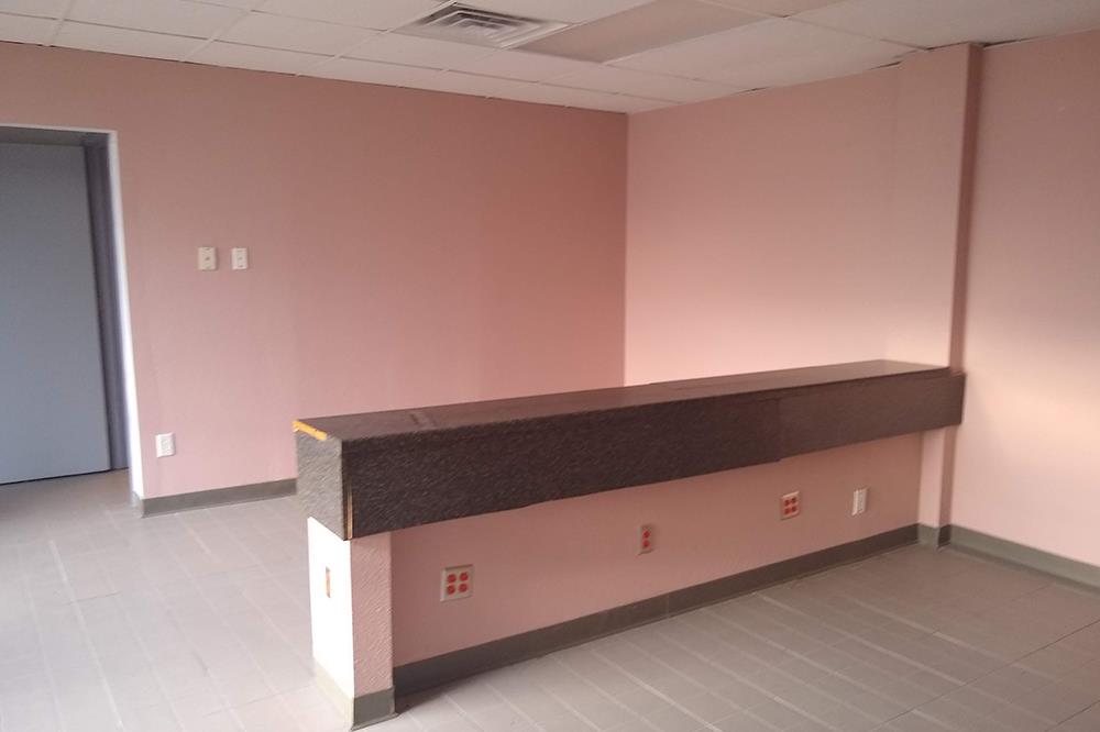 415 E. Bolt St. - 142x433-sm