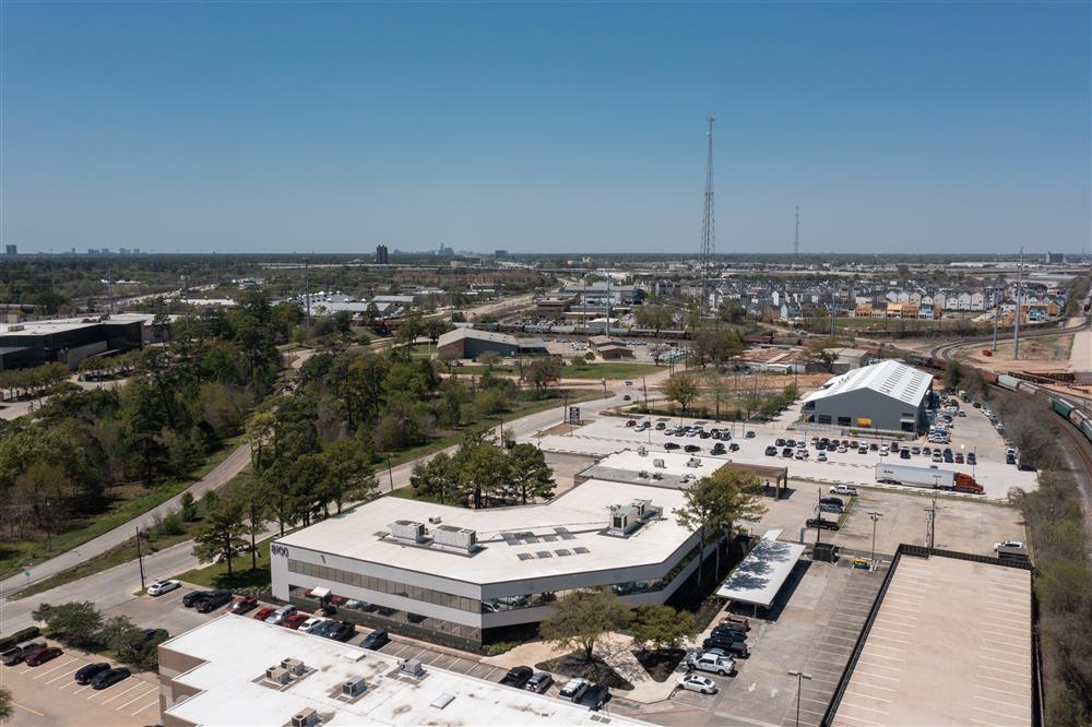 13-PI1426x77007.jpg?t=1777027427