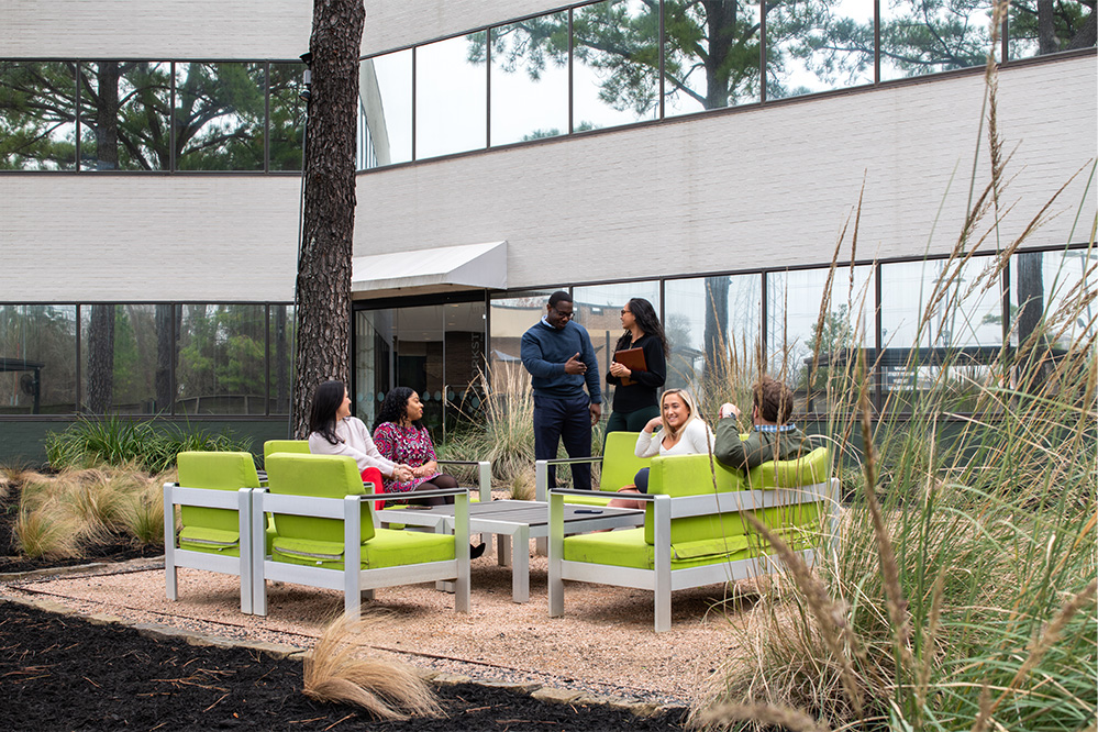 8100 Washington Ave - 1426x150L-sm