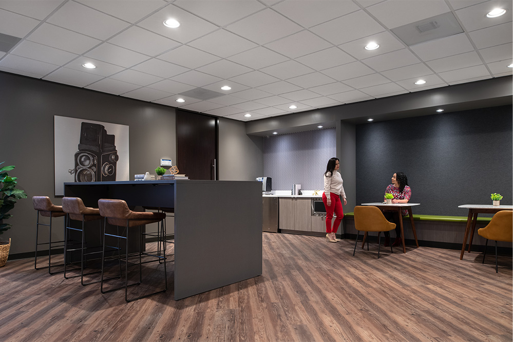 4-UI150Wx1426.jpg