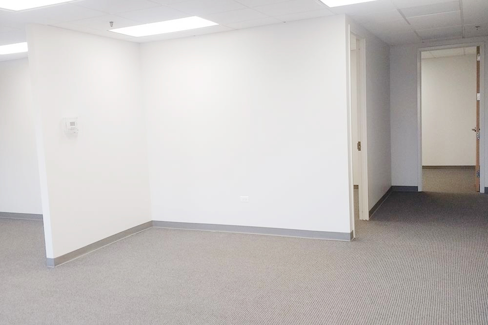 3205-3231 North Wilke Road - 1449x3209-109.01-sm