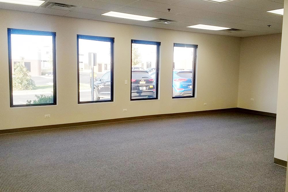 3205-3231 North Wilke Road - 1449x3209-109.01-sm