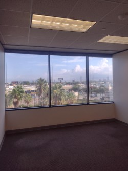 6671 Southwest Freeway - 1450x472-sm