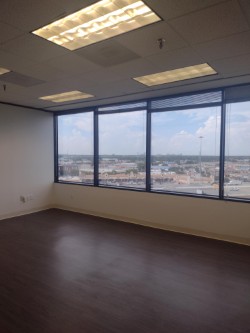 6671 Southwest Freeway - 1450x805-sm