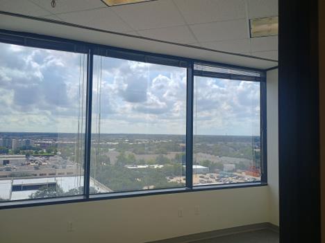 6671 Southwest Freeway - 1450x812E-sm