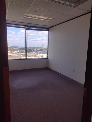 6671 Southwest Freeway - 1450x820-sm