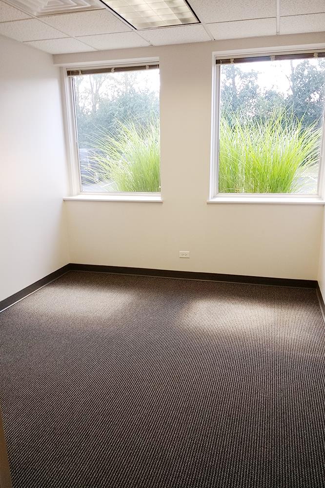 property with office space for rent at 1628, 2100 Manchester, Wheaton, IL 60187, USA