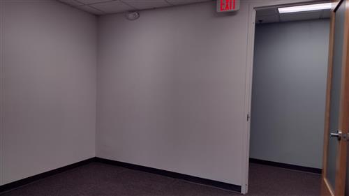 property with office space for rent at 906, 2100 Manchester, Wheaton, IL 60187, USA