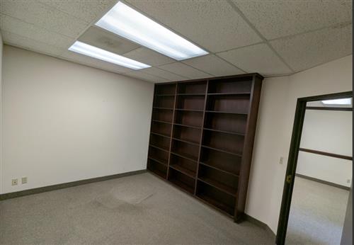 property with office space for rent at 200, 1801 N Hampton Road, DeSoto, TX 75115, USA
