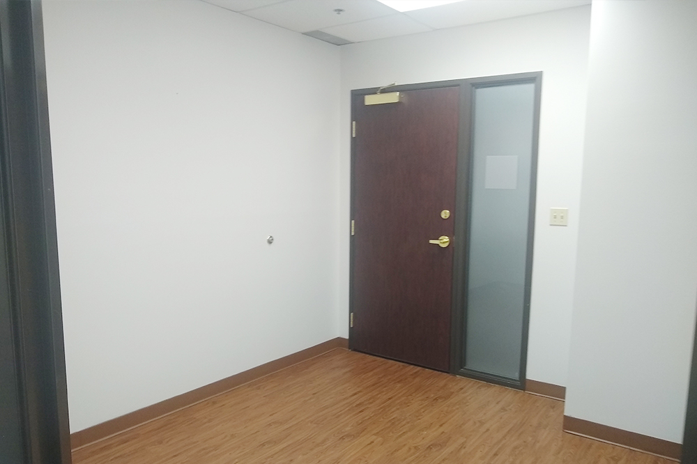 4-UI400Bx1462.jpg