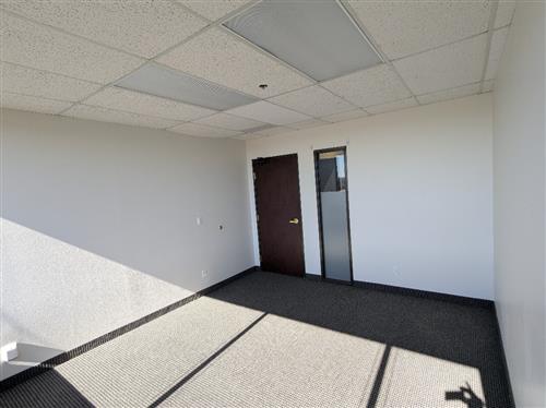 property with office space for rent at 410, 1801 N Hampton Road, DeSoto, TX 75115, USA