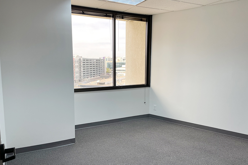 property with office space for rent at 0840A, 3101 N Central Avenue, Phoenix, AZ 85012, USA