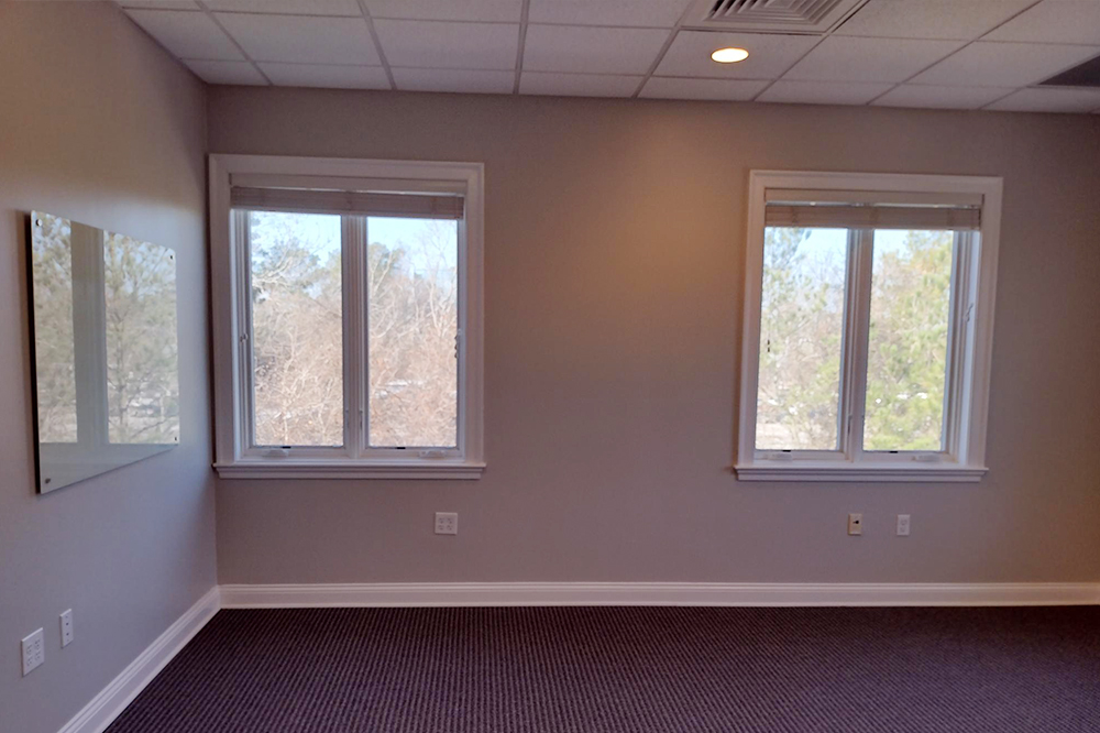 property with office space for rent at 270, 10210 Grogans Mill Road, The Woodlands, TX 77380, USA