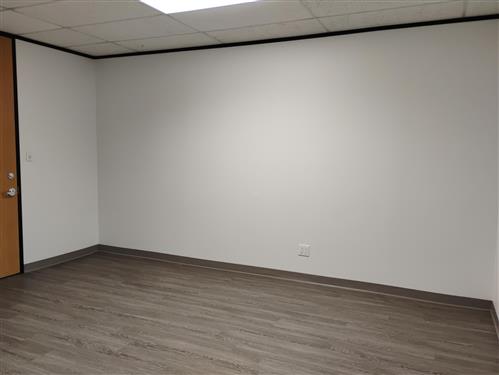 property with office space for rent at 625, 3033 Chimney Rock, Houston, TX 77056, USA