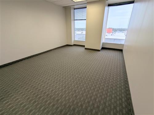13601 Preston Rd - 168xE0202-sm