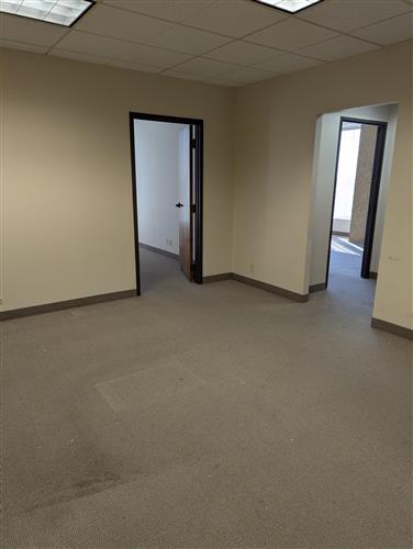 13601 Preston Rd - 168xE0309-sm