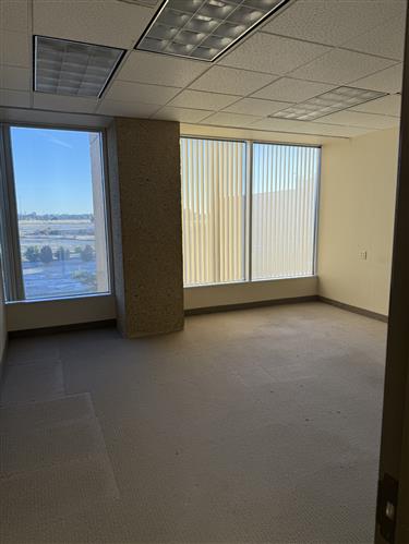 13601 Preston Rd - 168xE0309-sm