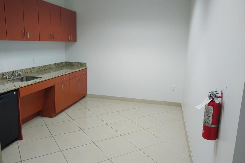 13601 Preston Rd - 168xE0440-sm