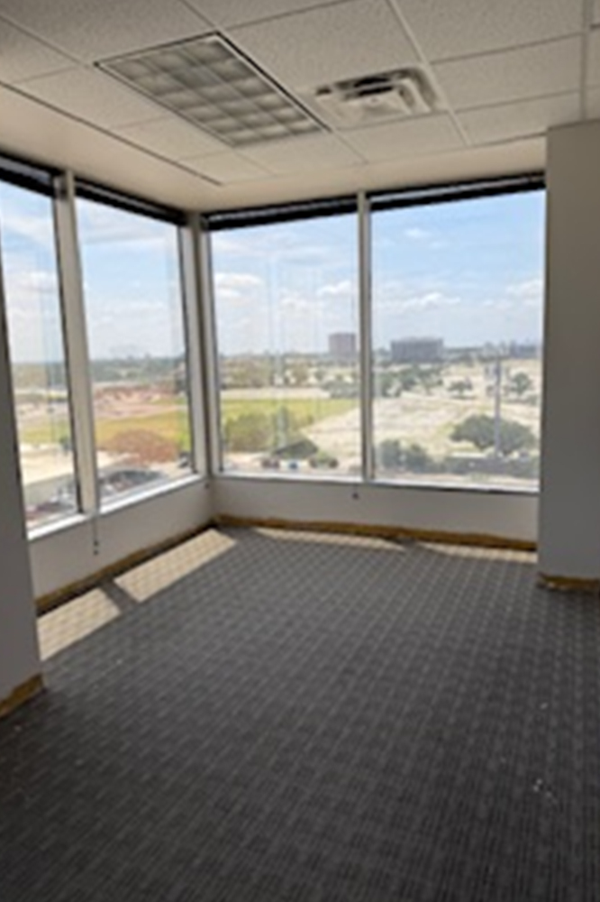 13601 Preston Rd - 168xE0670-sm