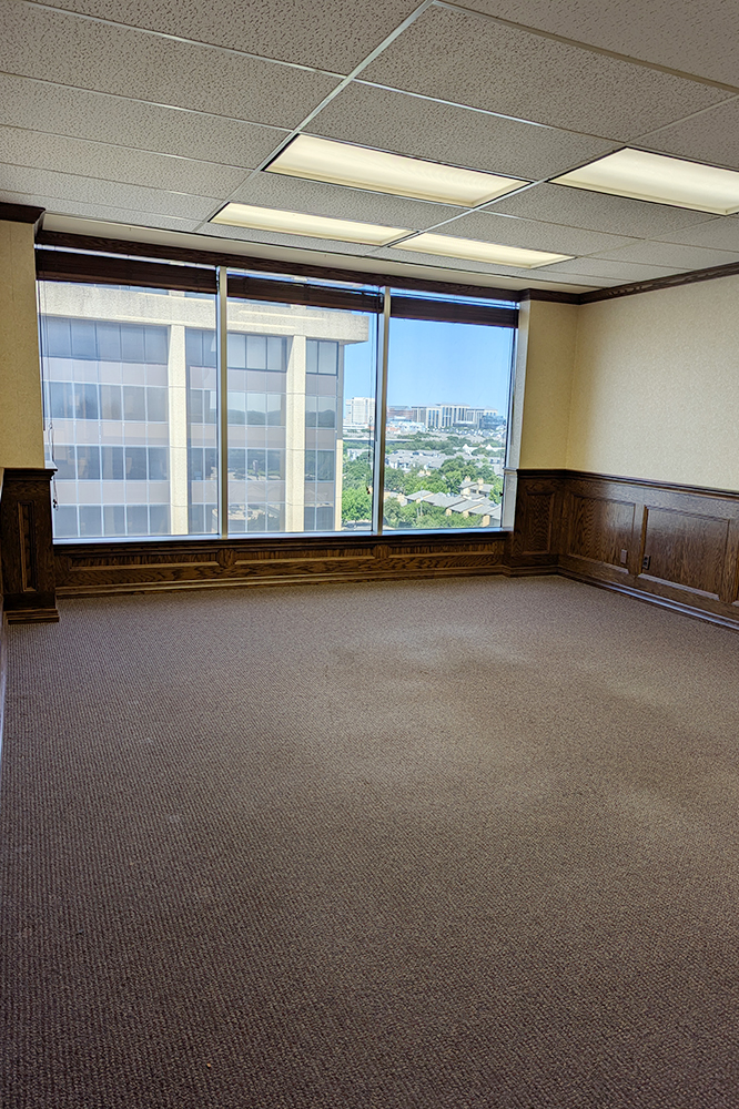 13601 Preston Rd - 168xE0800.01-sm
