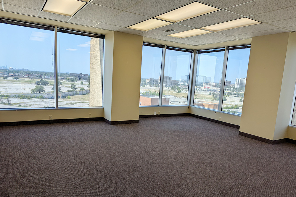 13601 Preston Rd - 168xE0800-sm