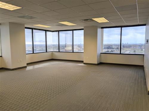 13601 Preston Rd - 168xE1070-sm