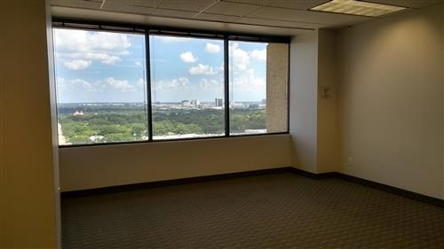 13601 Preston Rd - 168xE1090-sm