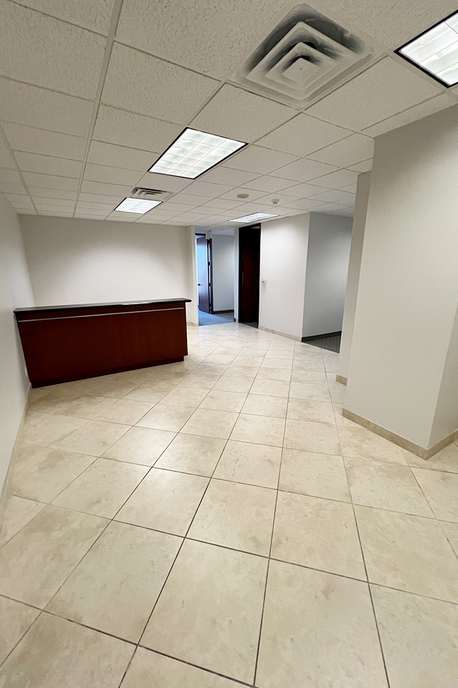 13601 Preston Rd - 168xW0206-sm