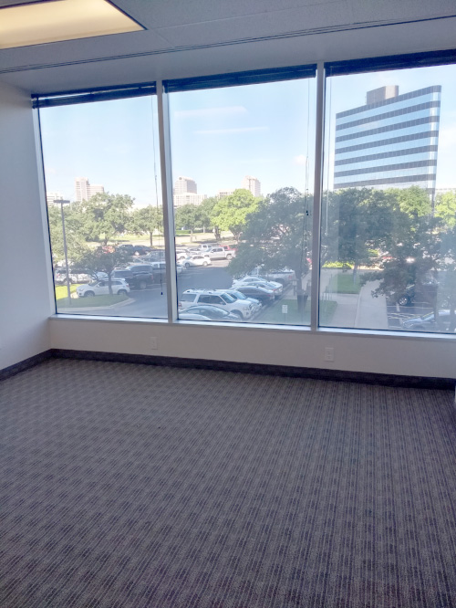13601 Preston Rd - 168xW0207-sm