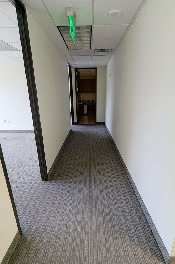 13601 Preston Rd - 168xW0210-sm