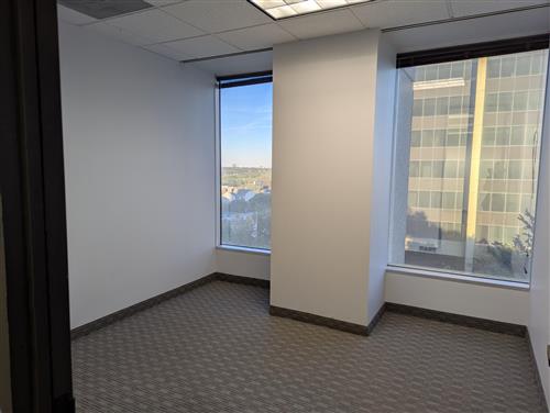 13601 Preston Rd - 168xW0400-sm