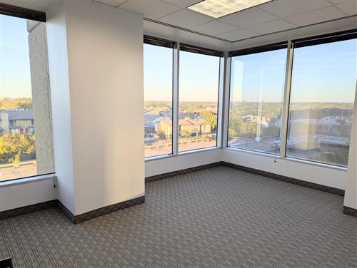 13601 Preston Rd - 168xW0400-sm