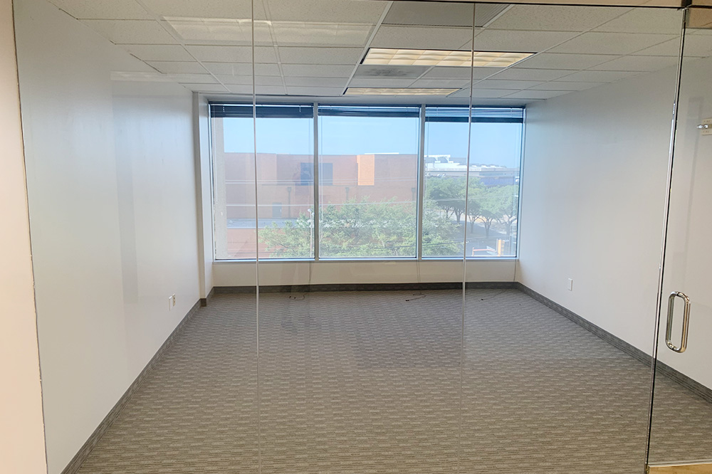 13601 Preston Rd - 168xW0412-sm