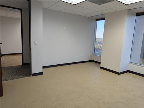 13601 Preston Rd - 168xW0425-sm