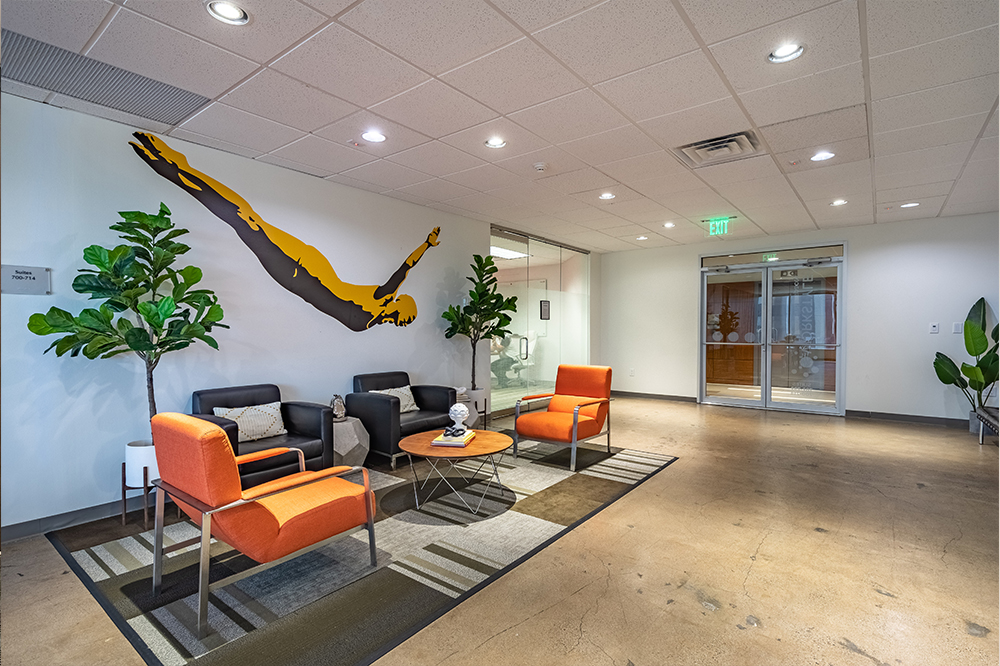 13601 Preston Rd - 168xW0505-sm