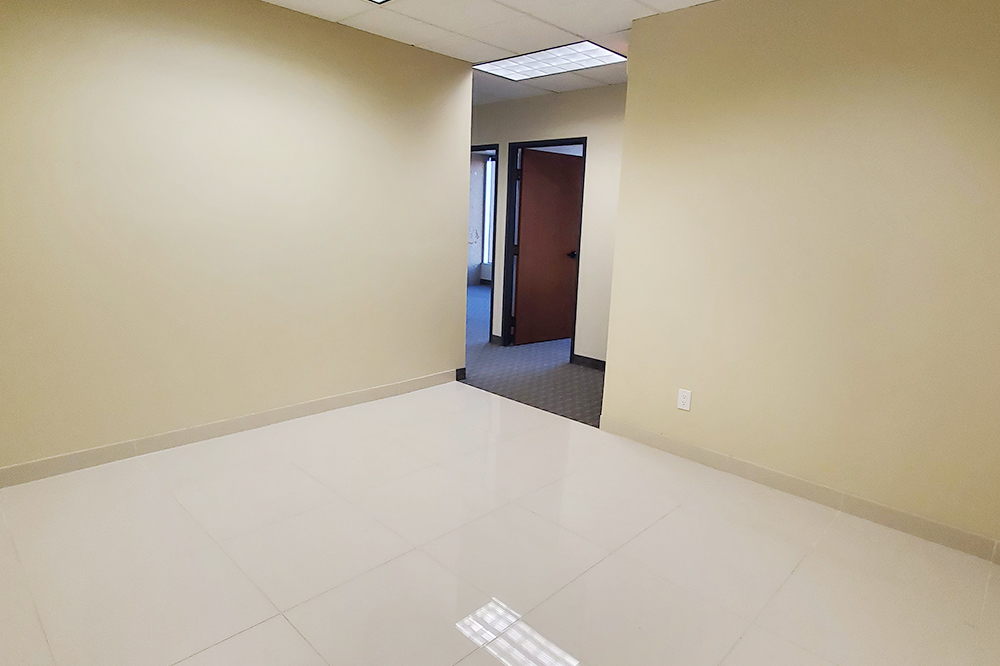 13601 Preston Rd - 168xW0541-sm