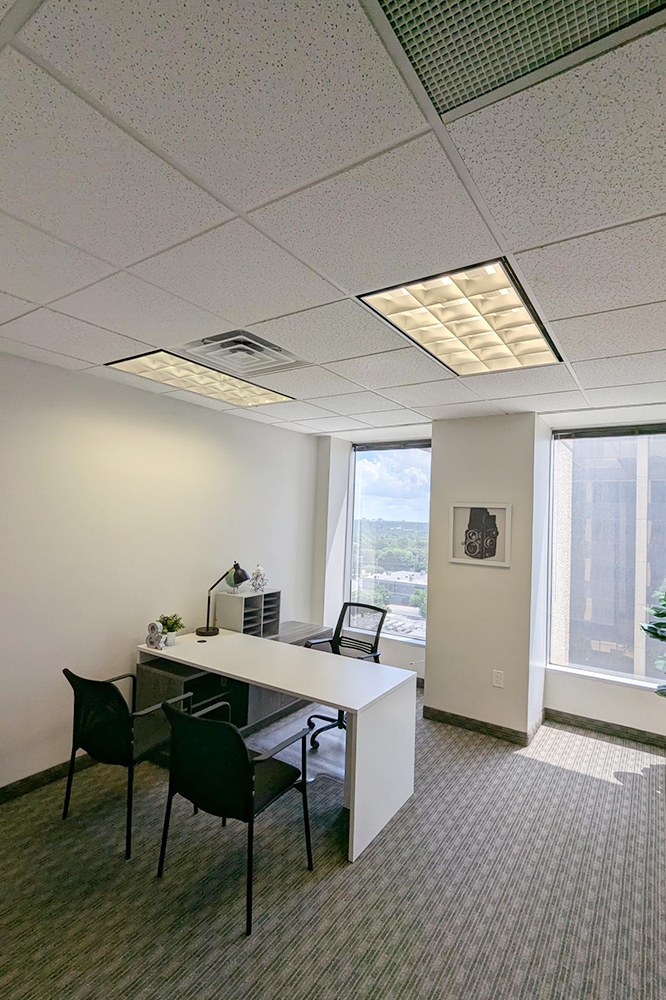 13601 Preston Rd - 168xW0702-sm