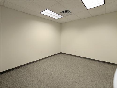 13601 Preston Rd - 168xW0704-sm