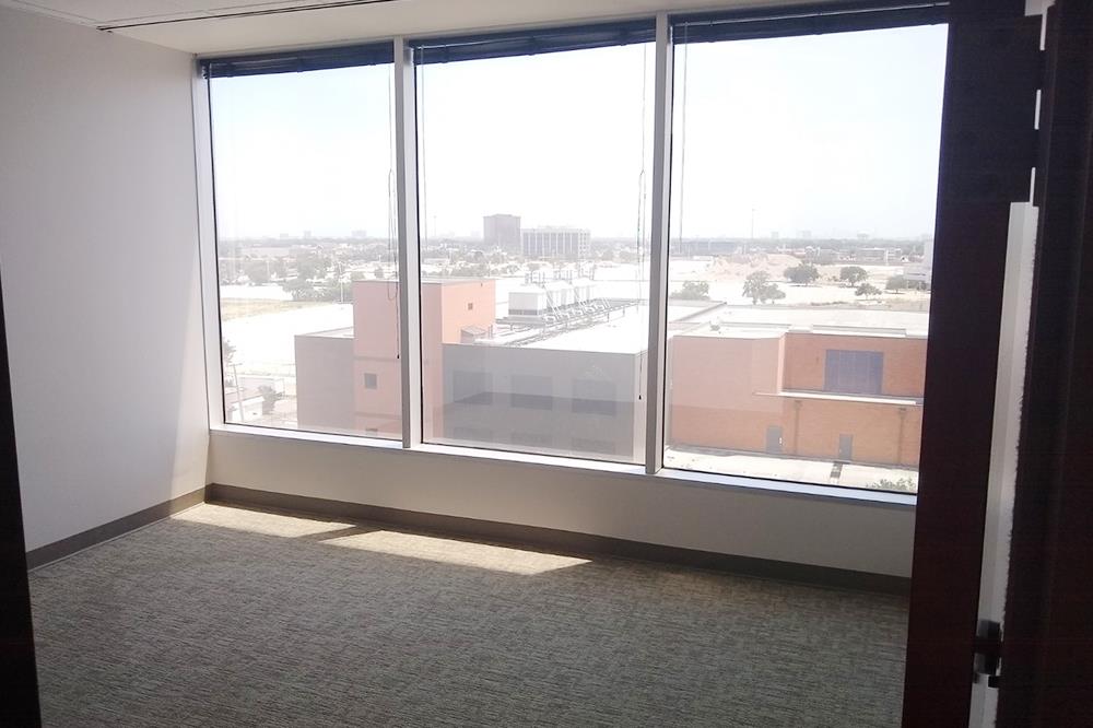 13601 Preston Rd - 168xW0740-sm