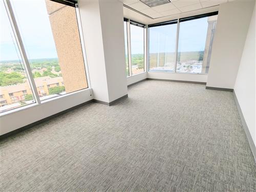 13601 Preston Rd - 168xW0788-sm